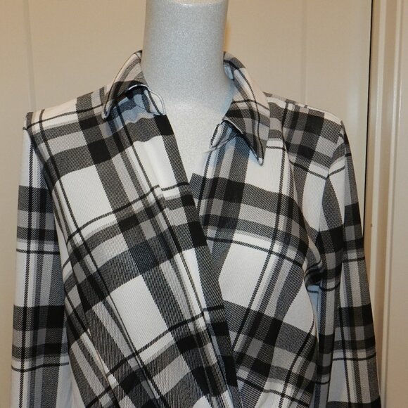 Laundry by Shelli Segal Plaid Crossover V-Neck Long Sleeve Blouse Size Medium - Picture 4 of 16